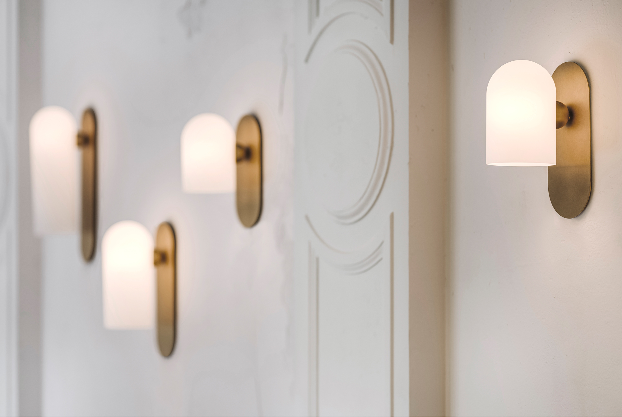 schwung odyssey wall sconce